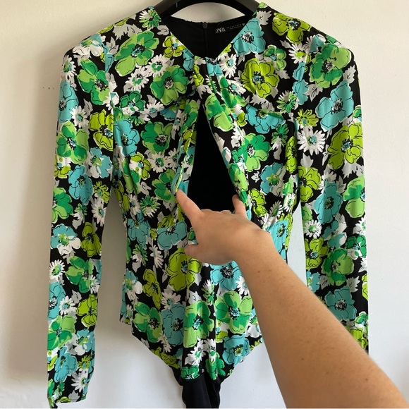 Zara Small Bodysuit - Picture 3 of 4